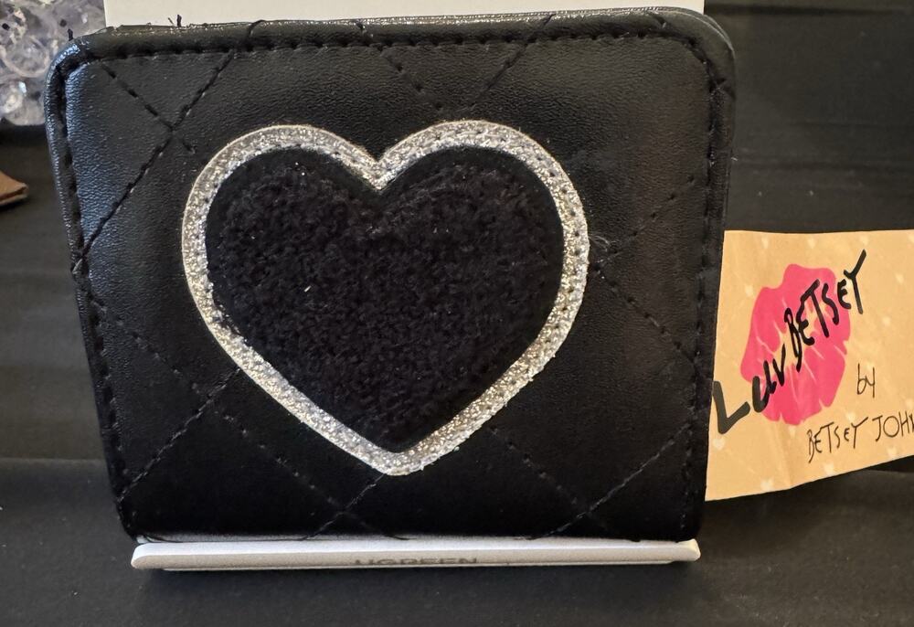 NWT Betsey Johnson Quilted Heart Wallet
